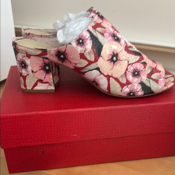 Donald Pliner Floral Pink Women's Mules - Picture 2 of 7